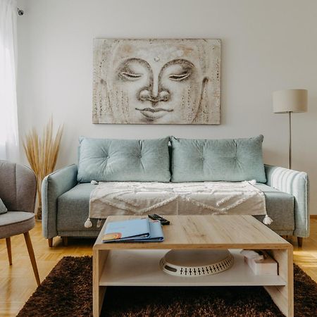 Grosse Ferienwohnung Burgenland Eisenstadt Bagian luar foto